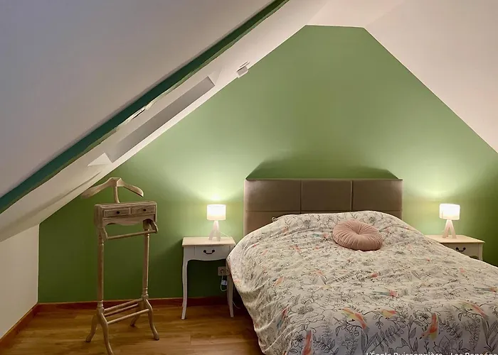 Apartment L'ecole Buissonniere *